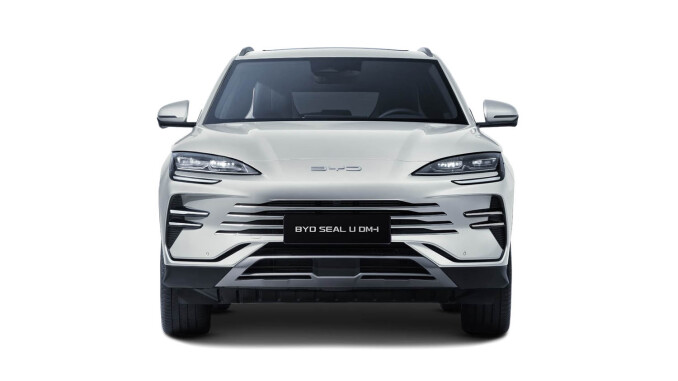 BYD Seal U 1.5 DM-i AWD Design 5dr Auto Estate - Image 3